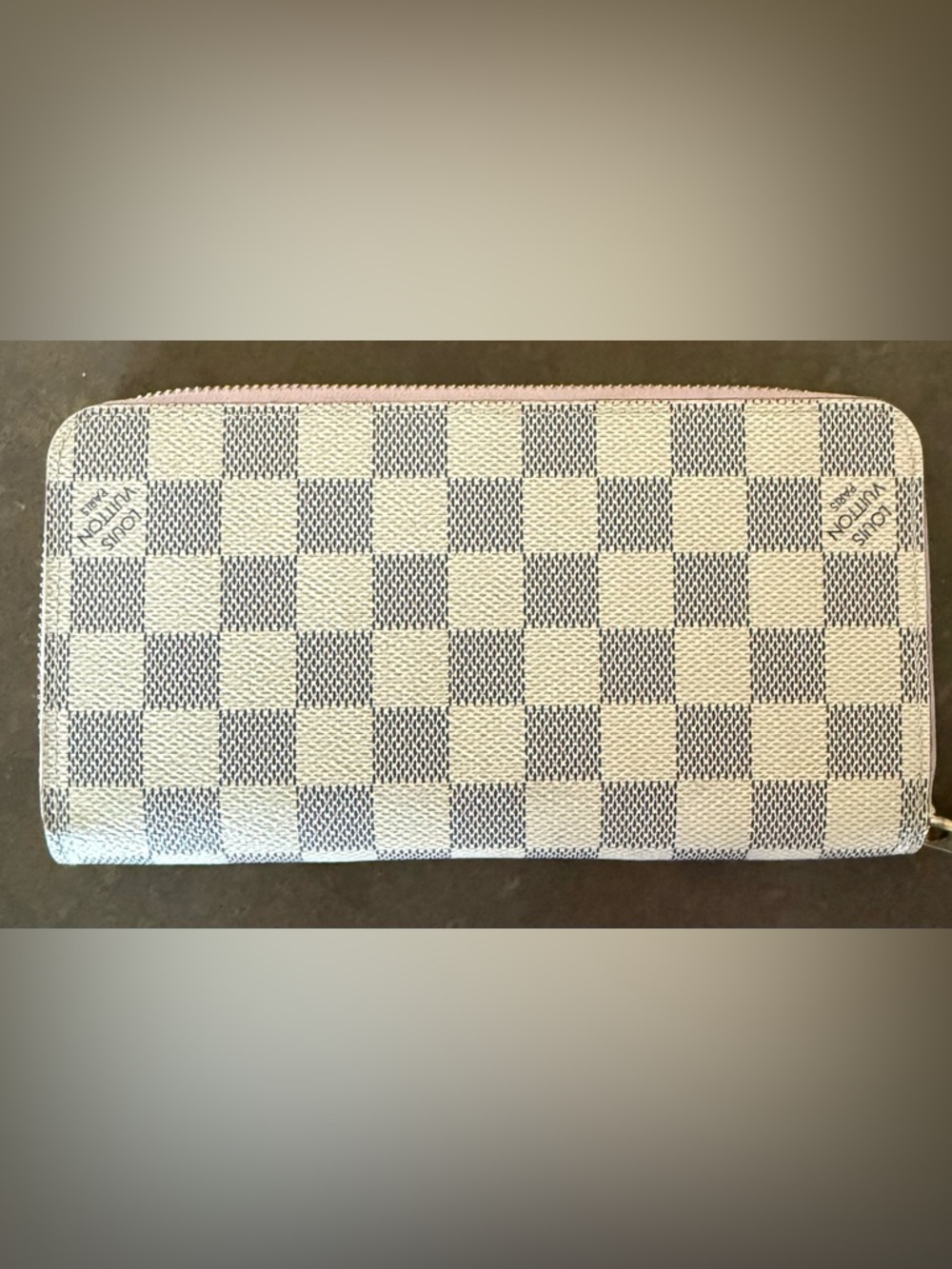 Louis Vuitton Zippy Wallet Damier Azur with Rose Ballerine interior 
GUC